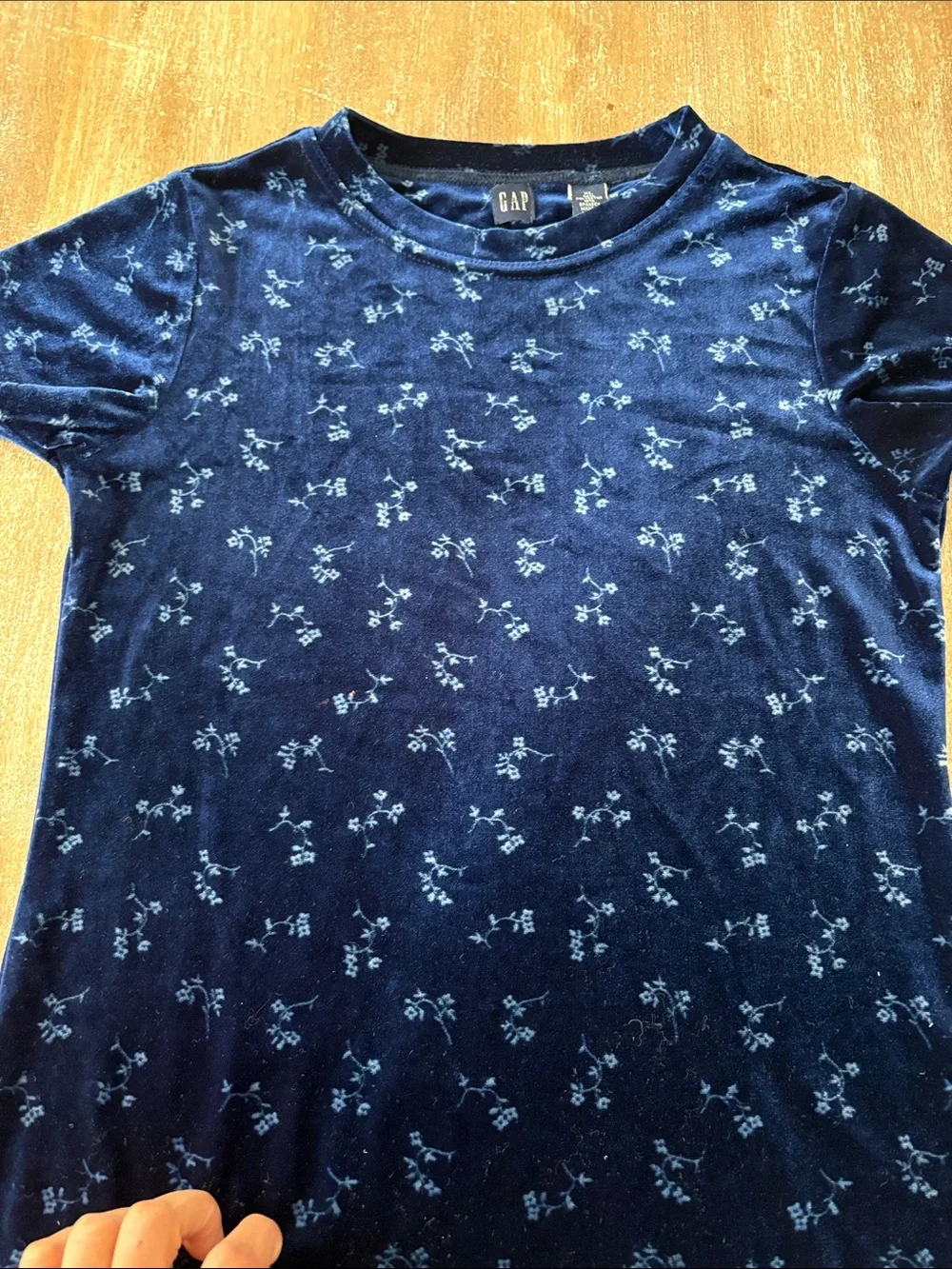 Vintage ✨⭐️GAP Kids Navy Short Sleeve Top with Light Blue Floral Print